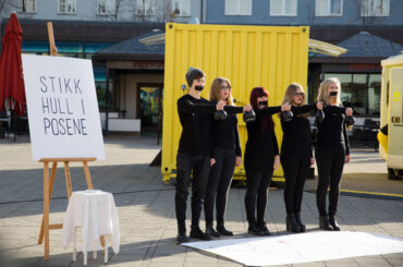 JUMEA – Du ville ikke hengt et bord i taket (2013)