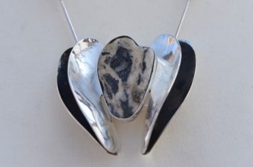 Åpen omvisning i utstillingene søndag 23. august kl. 13.00